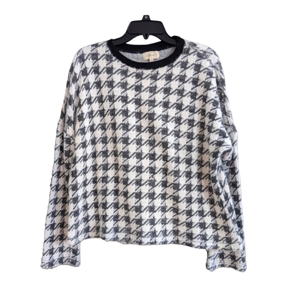 MELLODAY Sweaters - Melloday Black & White Cropped Houndstooth LS Sweater Size XL